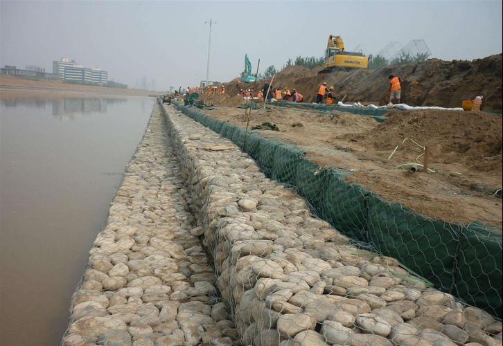 铝锌合金石笼网：中小河流治理的关键材料