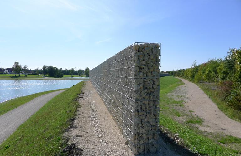 PVC涂层石笼网在环境治理中的应用