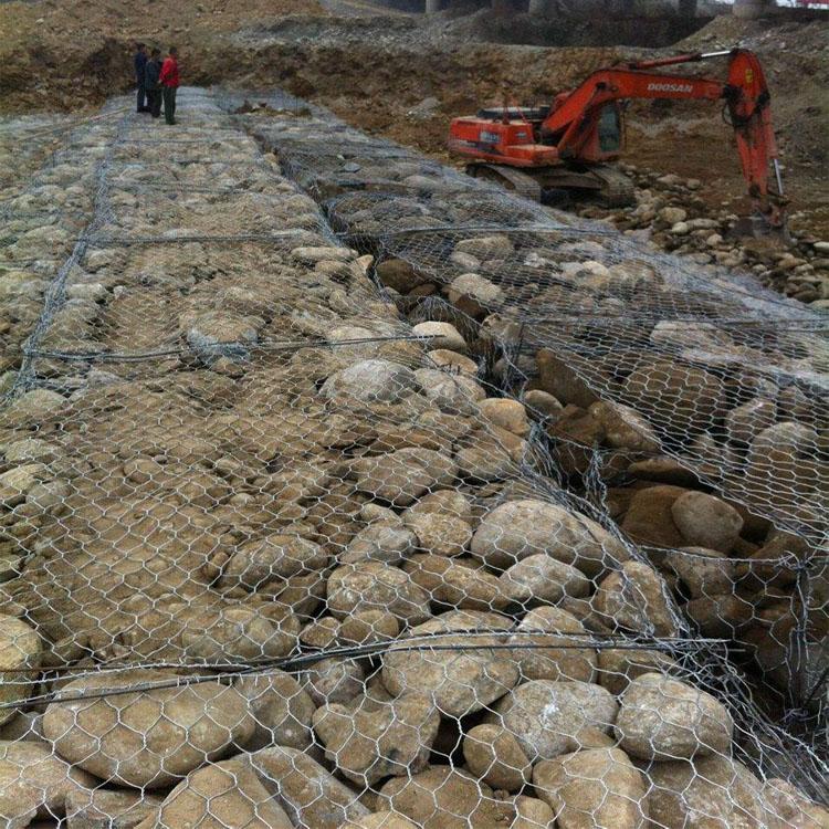 沿海地区防波堤耐腐蚀石笼网解决方案