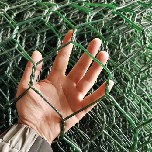 PE覆塑石笼网：美观实用的护坡材料