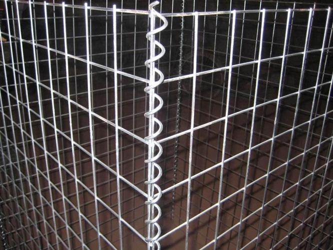 大孔径石笼网：80×100mm，提高透水性